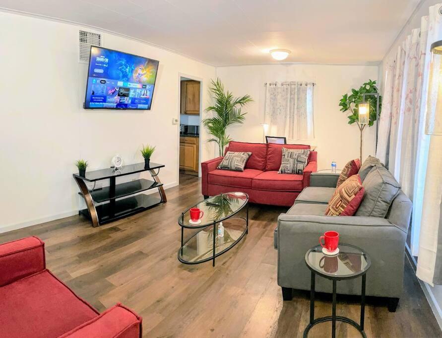 *King Bed/3Bds House Near Naval Base & 6Flags* Apartment Waukegan Exterior foto
