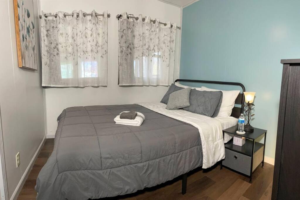 *King Bed/3Bds House Near Naval Base & 6Flags* Apartment Waukegan Exterior foto